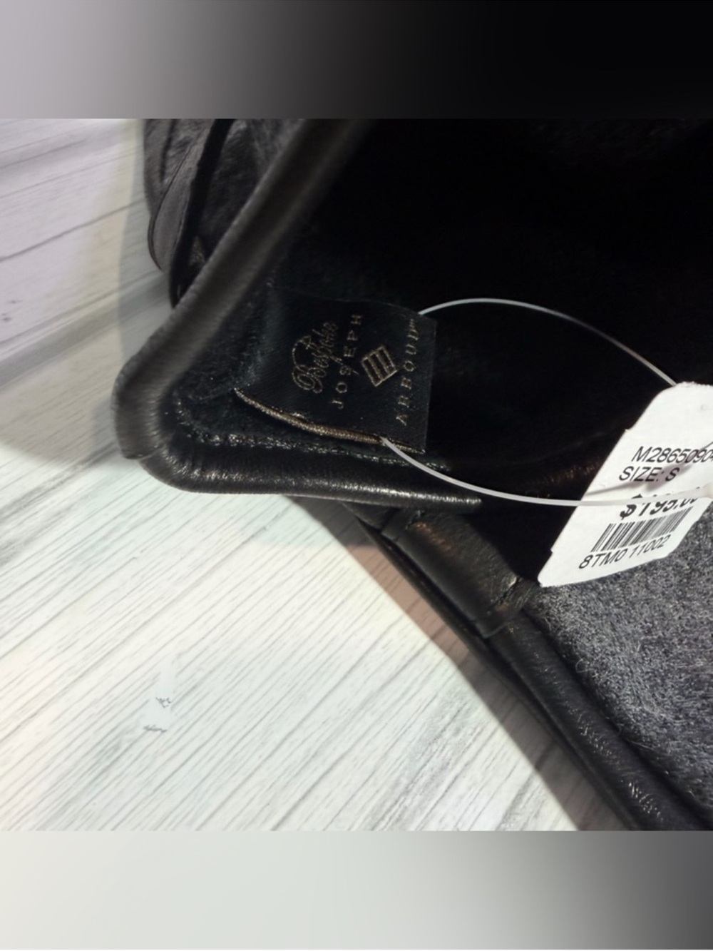 NWT Joseph Abboud Cashmere Grey and Black Leather Men’s Gloves $195 - Picture 5 of 8